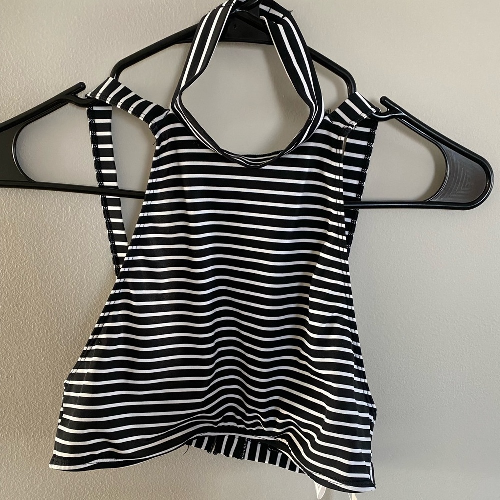 Urban Outfitters bathing suit top color stripe black and white size Medium
